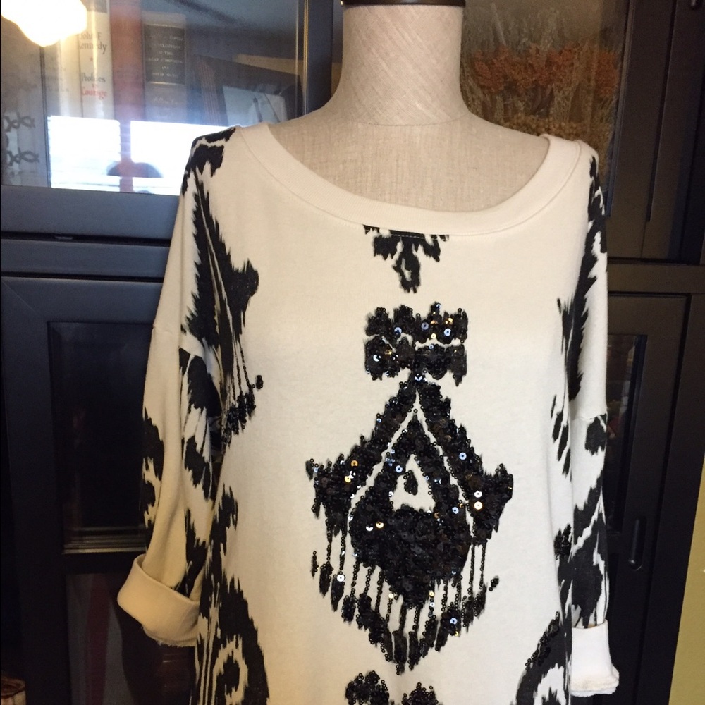 Pam & Gela Black and White Crew Neck Sweater